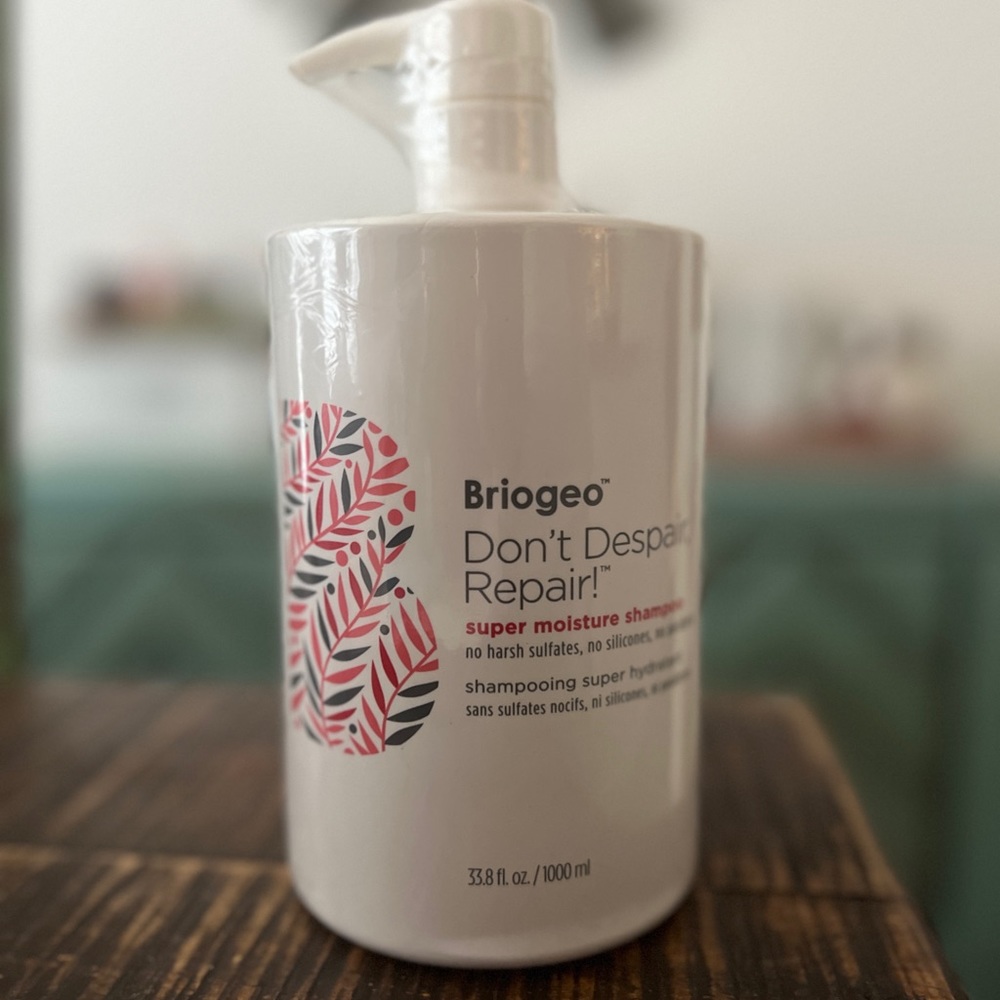 NWT Jumbo Size 33.8 Fl oz Briogeo Don’t Despair Repair Super Moisture Shampoo